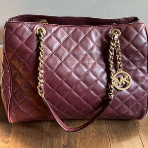 Michael Kors Susannah merlot